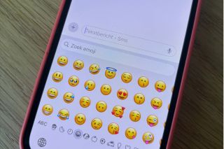 Over emoties, emoticons en rollende ogen